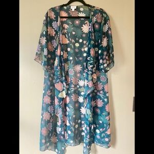 LuLaRoe Shirley Kimono, Floral, Size Medium